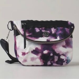 Special edition lululemon athletica Purple Watercolor Crossbody festival Bag